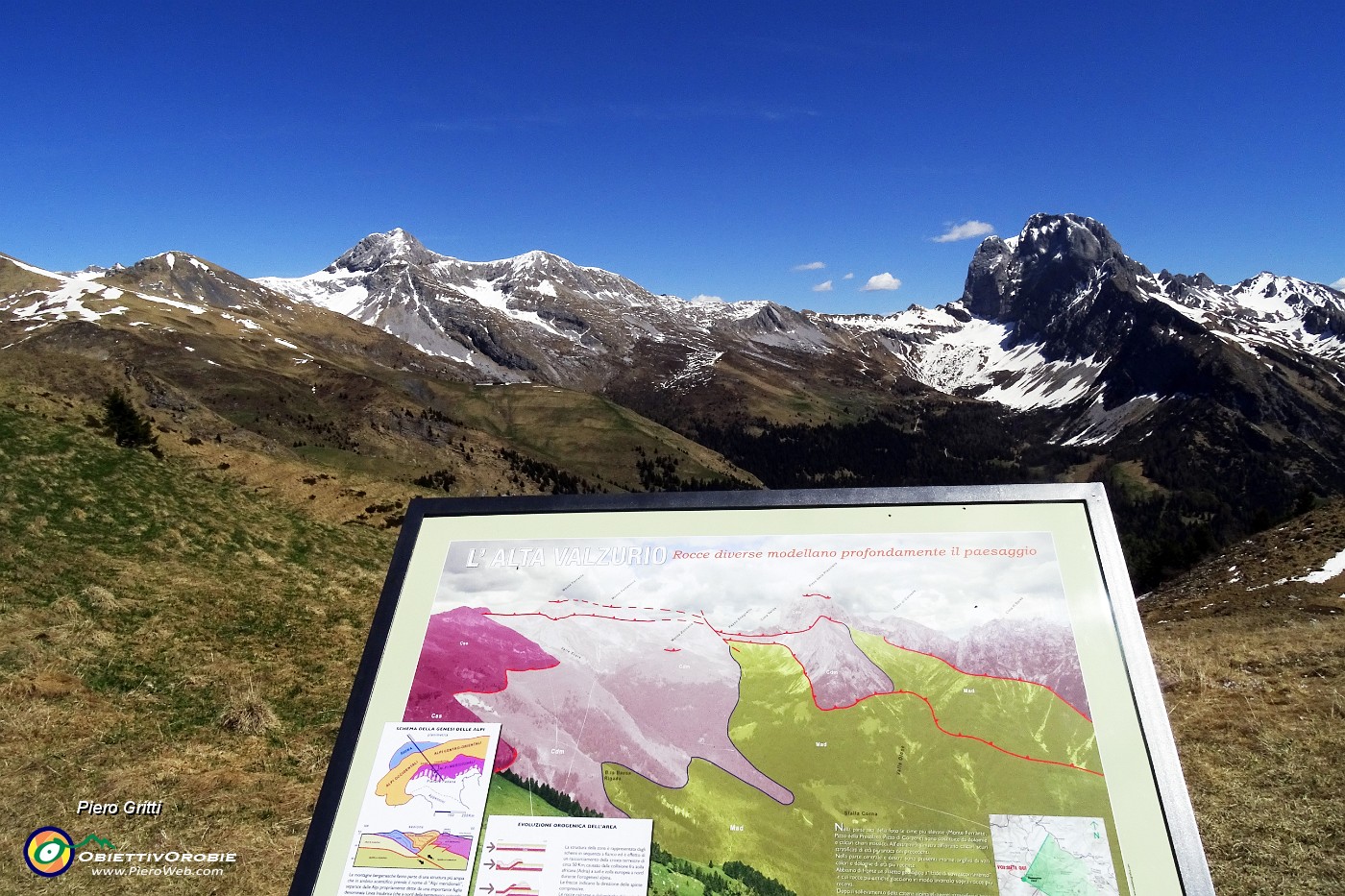 60 Le rocce diverse dell'Alta Valzurio.JPG -                                